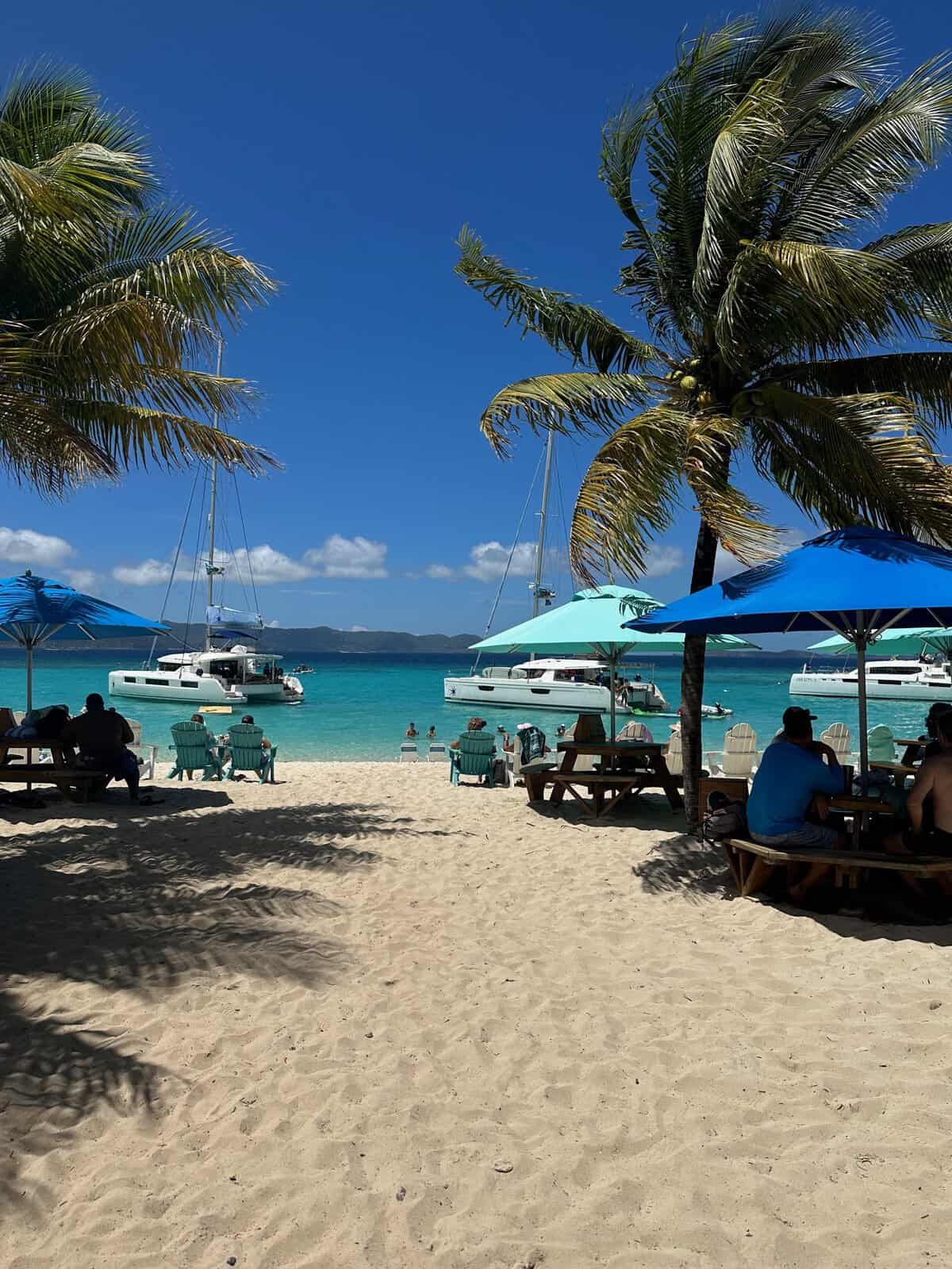 jost van dyke beach bar - soggy dollar bar